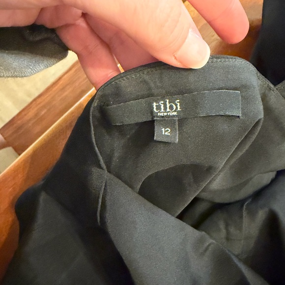 Cap Sleeve Backless Dress - Picture 6 of 8